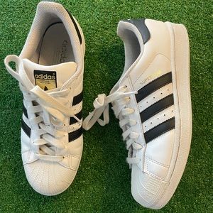 Adidas Superstars mens size 9 USED